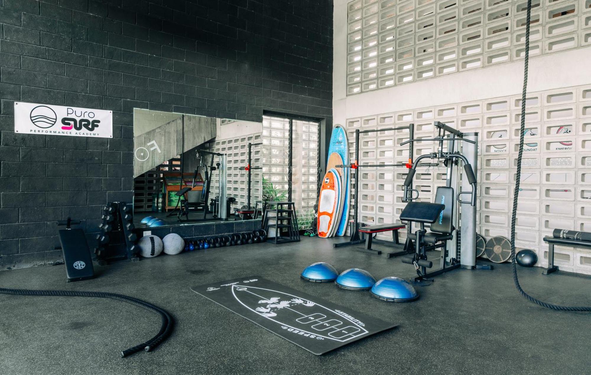 Puro Surf Hotel & Performance Academy Ел Зонте Екстериор снимка