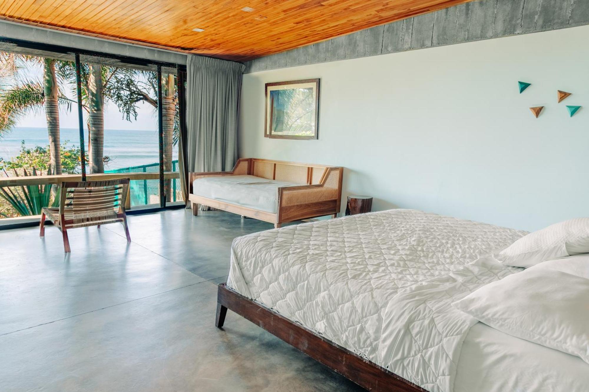 Puro Surf Hotel & Performance Academy Ел Зонте Екстериор снимка