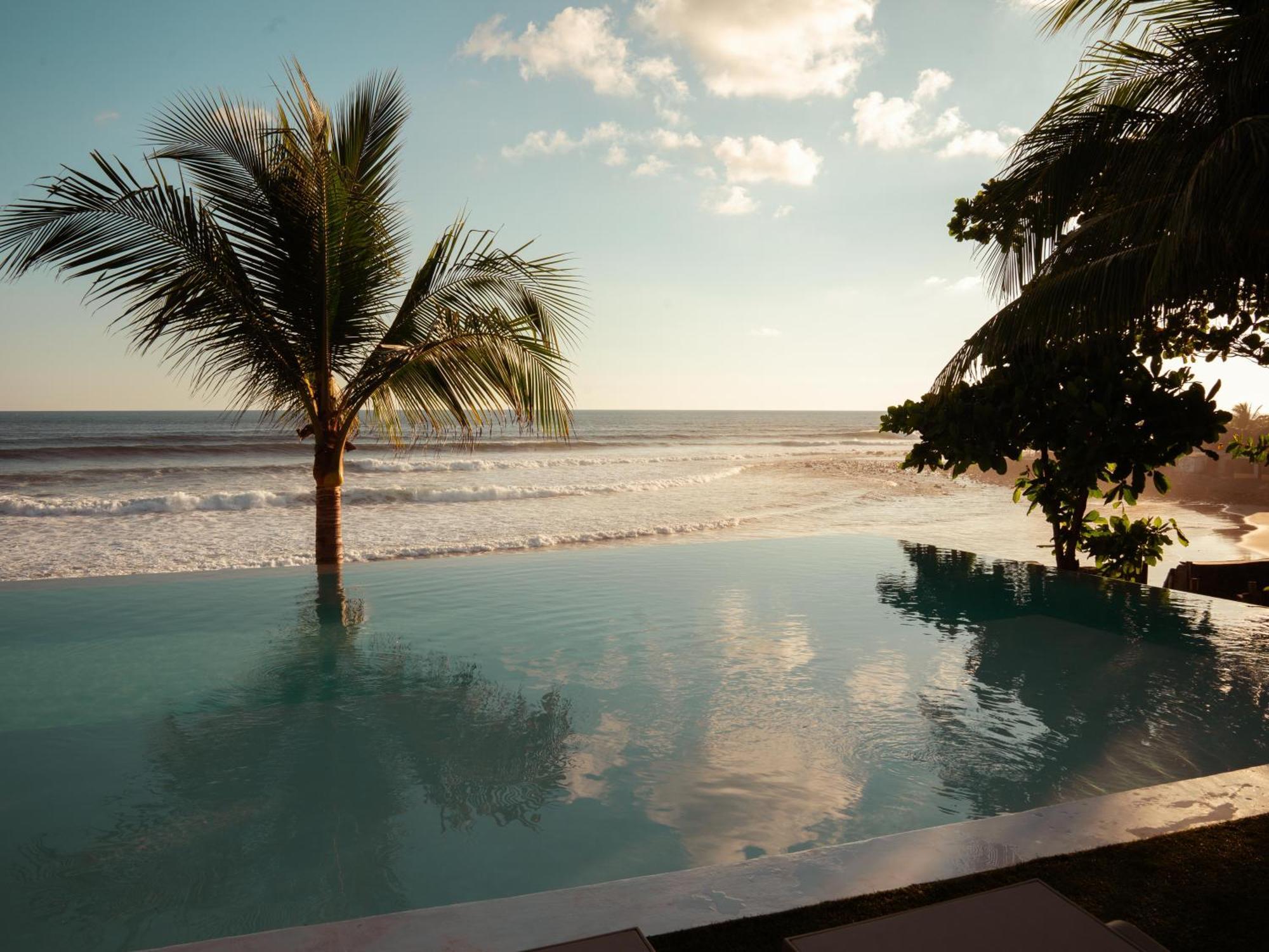 Puro Surf Hotel Ел Зонте Екстериор снимка